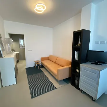 Doma 2 3 Bed & Breakfast
