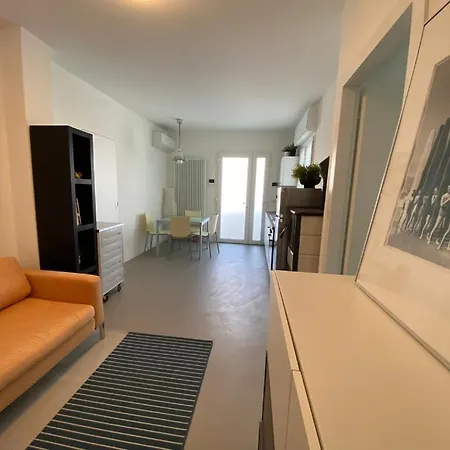 Doma 2 3 Bed & Breakfast Riccione
